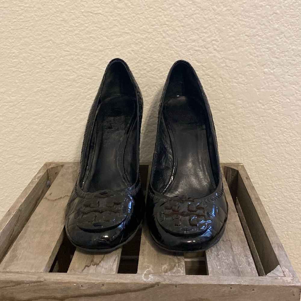 Tory Burch Black Wedges